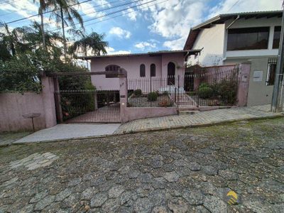 Casa, 3 quartos, 220 m² - Foto 1