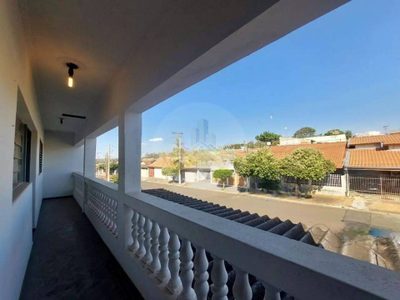 Casa, 4 quartos, 185 m² - Foto 1
