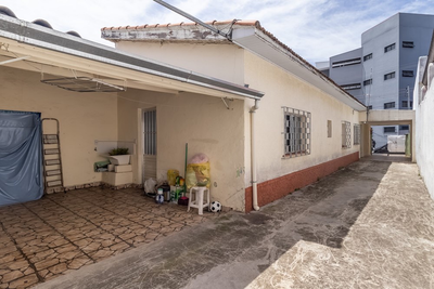 Casa, 3 quartos, 221 m² - Foto 1