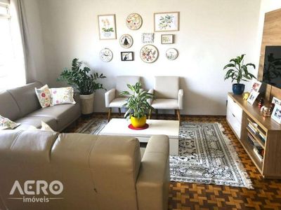 Casa, 3 quartos, 230 m² - Foto 1