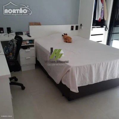 Casa, 6 quartos, 227 m² - Foto 5