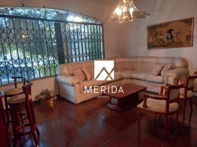 Sobrado, 3 quartos, 377 m² - Foto 1