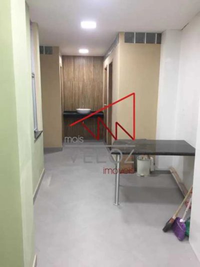 Loja-Salão, 218 m² - Foto 1