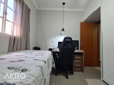 Casa, 3 quartos, 139 m² - Foto 2