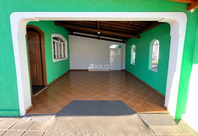 Casa, 4 quartos, 135 m² - Foto 2