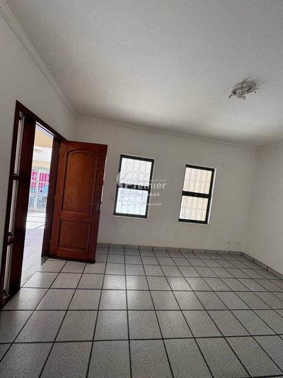 Casa, 3 quartos, 198 m² - Foto 2