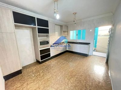 Casa, 3 quartos, 143 m² - Foto 1
