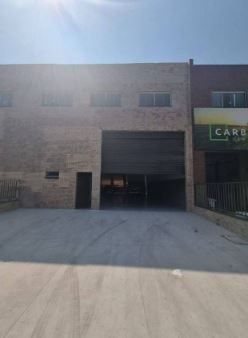 Depósito-Galpão, 257 m² - Foto 1
