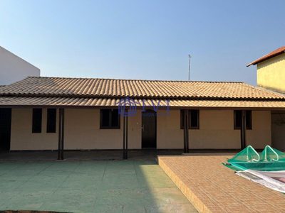 Casa, 5 quartos, 720 m² - Foto 1