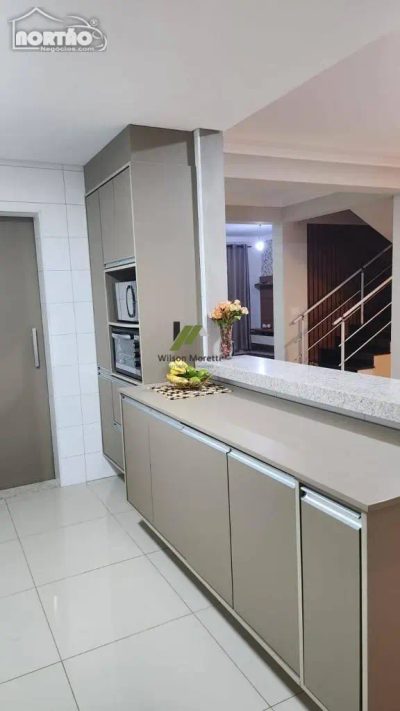 Casa, 6 quartos, 258 m² - Foto 5