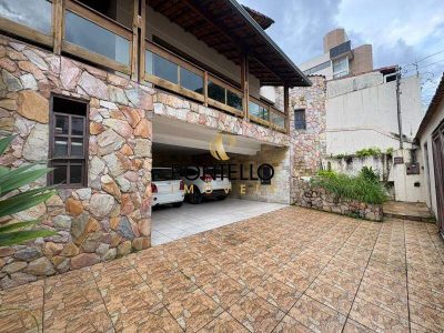 Casa, 3 quartos, 268 m² - Foto 1