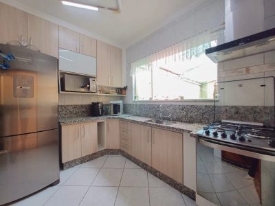 Sobrado, 3 quartos, 216 m² - Foto 1