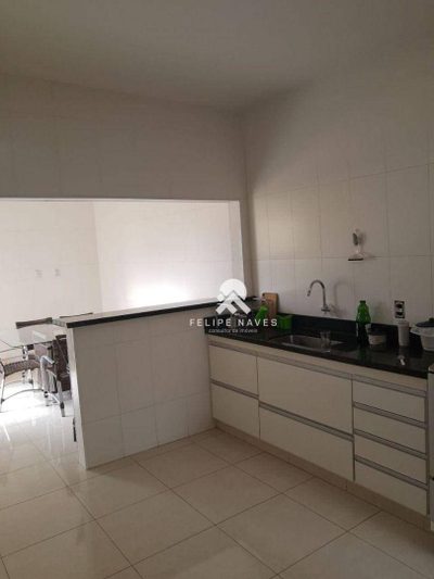 Casa, 3 quartos, 161 m² - Foto 2