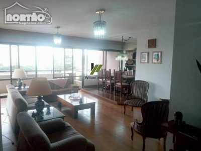 Casa, 6 quartos, 157 m² - Foto 1
