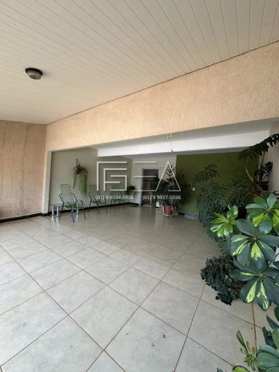 Casa, 4 quartos, 300 m² - Foto 1