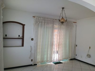 Casa, 3 quartos, 226 m² - Foto 1