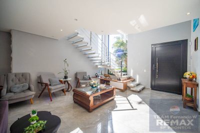 Casa, 4 quartos, 450 m² - Foto 1