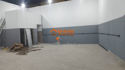 Loja-Salão, 140 m² - Foto 1