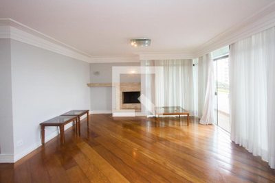 Apartamento, 3 quartos, 183 m² - Foto 2