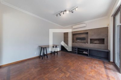 Casa, 3 quartos, 250 m² - Foto 2