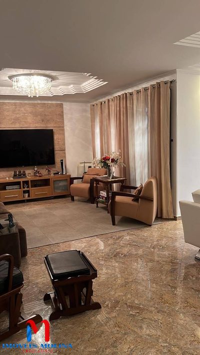 Casa, 3 quartos, 290 m² - Foto 1
