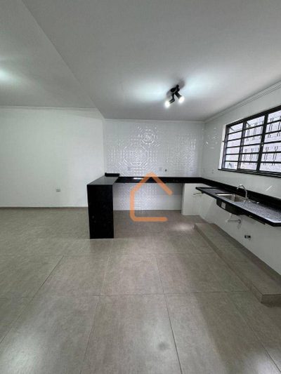 Casa, 2 quartos, 229 m² - Foto 2