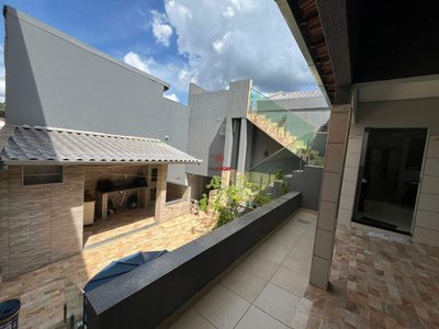 Casa, 3 quartos, 213 m² - Foto 1