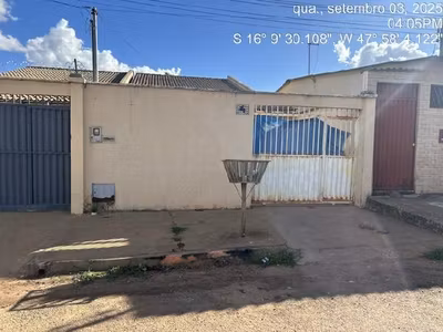 Casa, 2 quartos, 180 m² - Foto 1