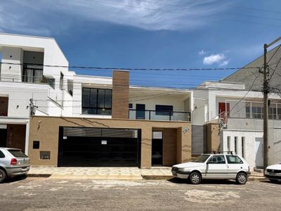 Casa, 3 quartos, 200 m² - Foto 3