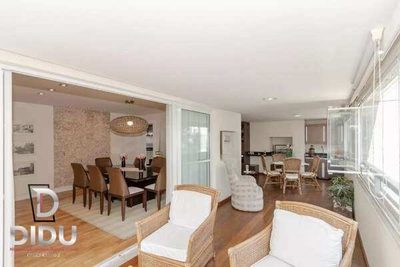 Apartamento, 3 quartos, 206 m² - Foto 2