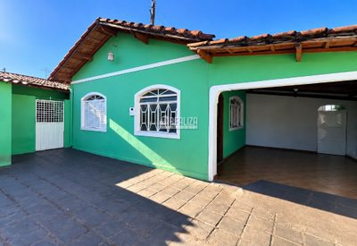 Casa, 4 quartos, 135 m² - Foto 1
