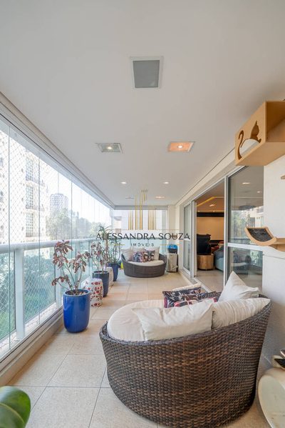 Apartamento, 3 quartos, 232 m² - Foto 1