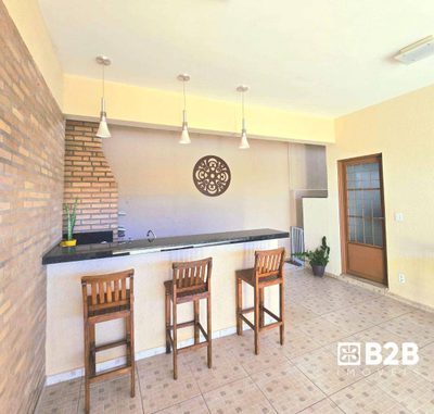 Casa, 3 quartos, 135 m² - Foto 1