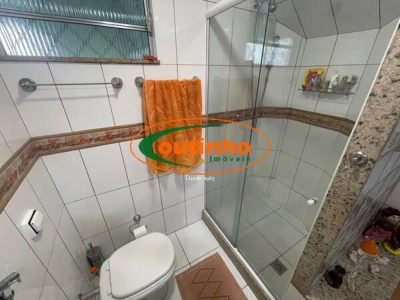 Casa, 5 quartos, 257 m² - Foto 1
