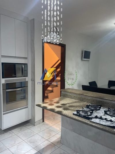 Casa, 3 quartos, 219 m² - Foto 4