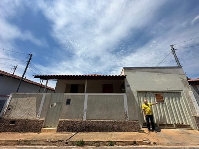 Casa, 4 quartos - Foto 1