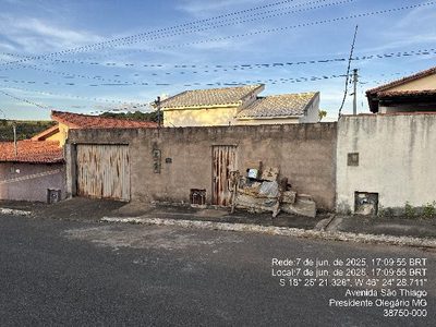 Casa, 2 quartos, 200 m² - Foto 1