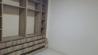 Casa, 4 quartos, 191 m² - Foto 1