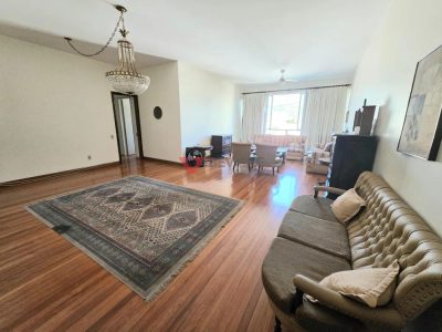 Apartamento, 3 quartos, 161 m² - Foto 2