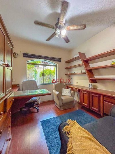 Casa, 5 quartos, 270 m² - Foto 2