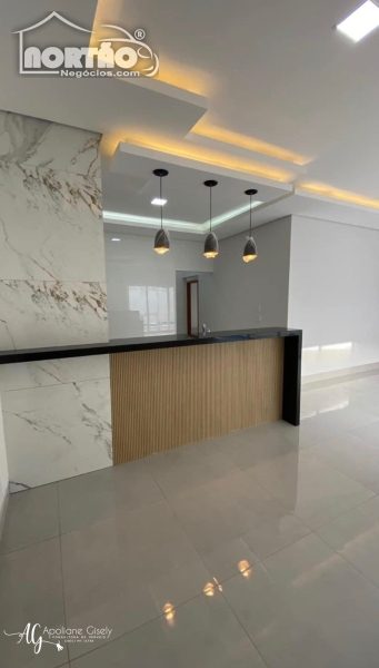 Casa, 3 quartos, 178 m² - Foto 4
