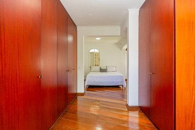 Casa, 4 quartos, 315 m² - Foto 2
