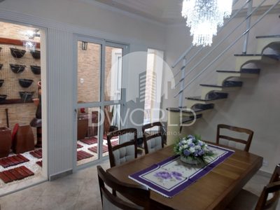 Sobrado, 3 quartos, 218 m² - Foto 1