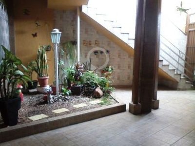 Sobrado, 3 quartos, 305 m² - Foto 2