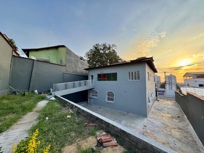 Casa, 3 quartos, 300 m² - Foto 2
