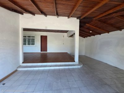 Casa, 4 quartos, 191 m² - Foto 1