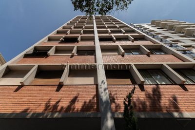 Loteamento e Condomínio, 180 m² - Foto 1