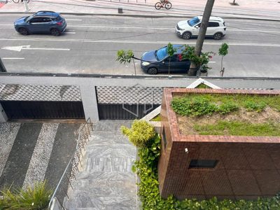 Apartamento, 3 quartos, 144 m² - Foto 2