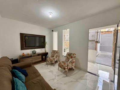 Casa, 3 quartos, 258 m² - Foto 1