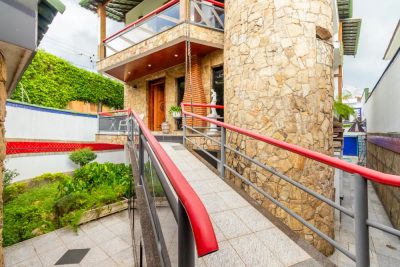 Casa, 5 quartos, 358 m² - Foto 1